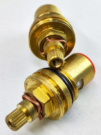 Кран-букса VIKO V-0420 20 шлицов, пара, 2 шт