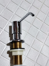 Уценка 1 Дозатор KAISER KH-3024 SB встраиваемый в мойку